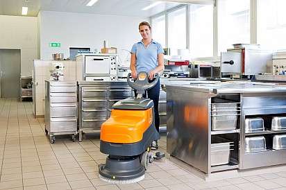 TASKI swingo 455 battery scrubber - Image 2