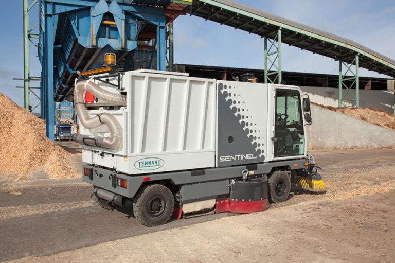Senternal Sweeping Machine Tennant Sentinel Industrial Sweeper - PowerVac
