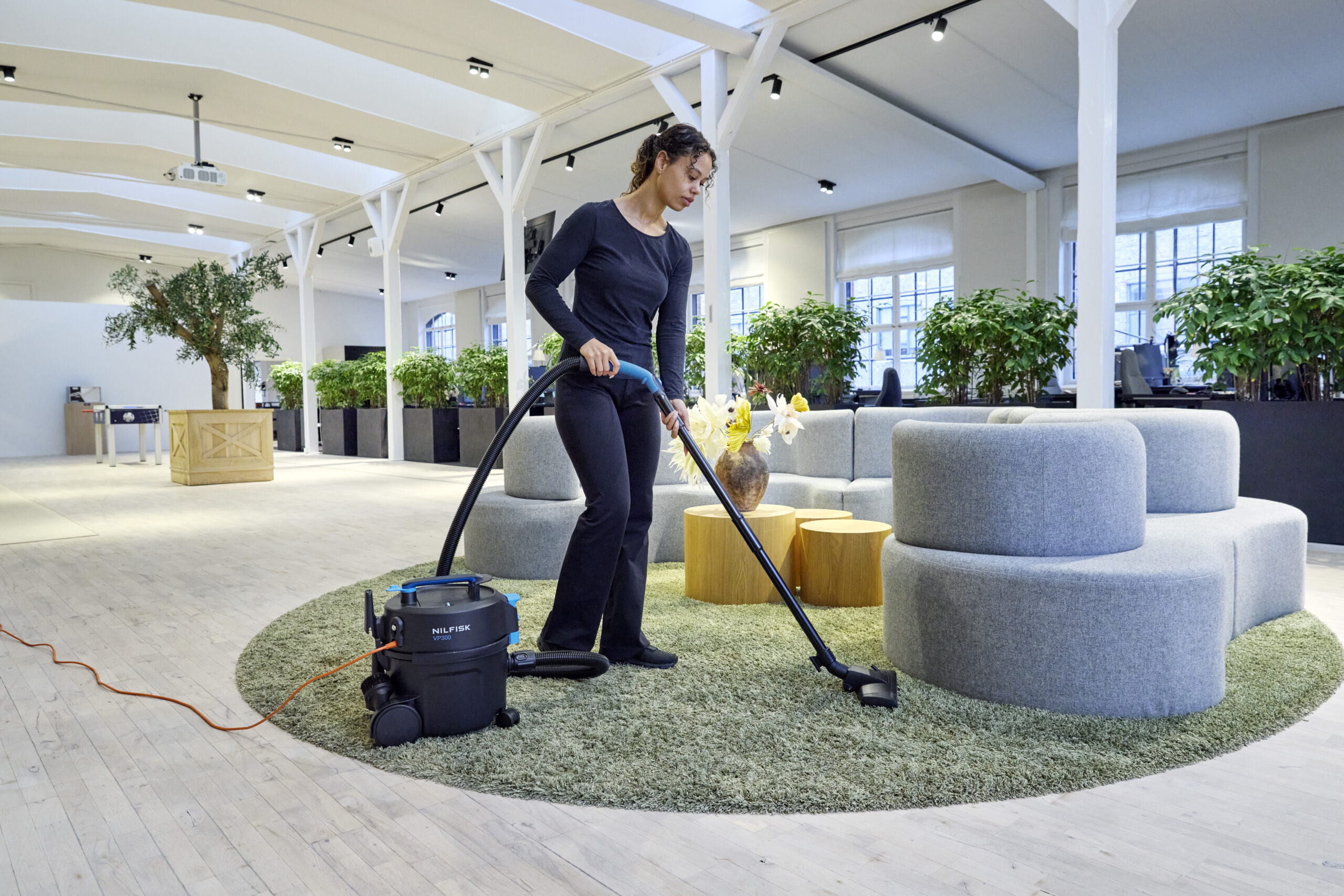 Nilfisk VP300 Vacuum - Image 15