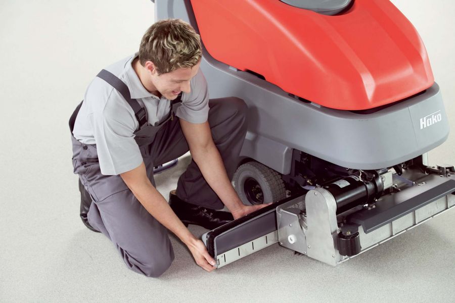 Hako Scrubmaster B90 CL Walk-behind cylindrical floor scrubber - Image 2