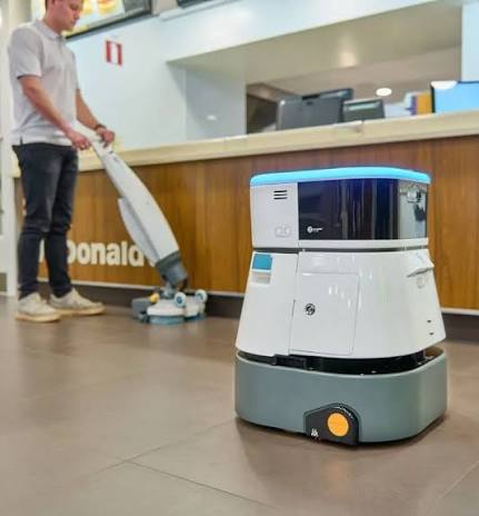 i-Team Co-Botic 45 Scrubber Dryer - Image 3